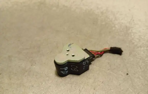 Mercedes-Benz GL X164 Front door window regulator motor 992045200 61993733 2218705387