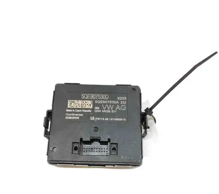 Volkswagen Golf VII Gateway control module 5QE907530A A2C96129101B