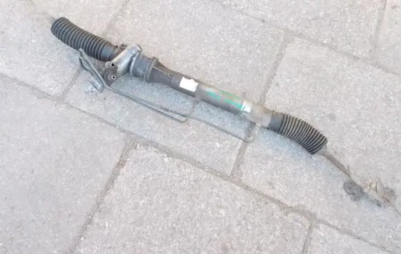 Nissan Primera Steering rack 490012F910