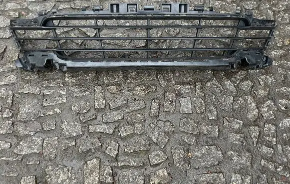 BMW X2 F39 Front bumper lower grill 7429002 11460915