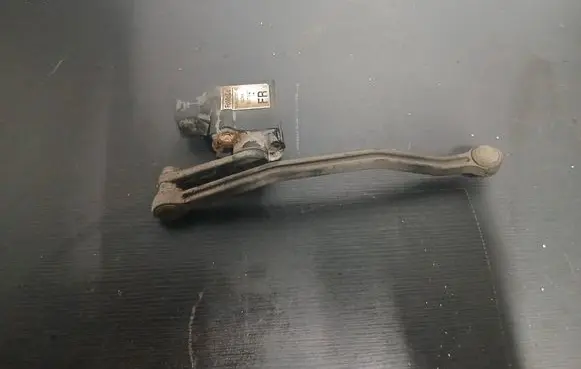Volvo S80 Air suspension front height level sensor 6G9N3C097AD 20070827