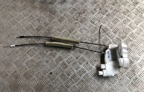 Subaru Legacy Front door lock 61031AG032 61039AG010