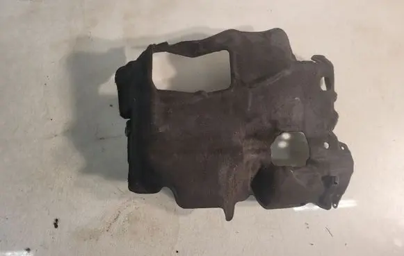 BMW 3 GT F34 Heat shield in engine bay 8514332
