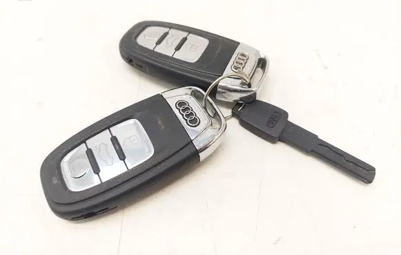 Audi A5 Sportback 8TA Ignition key/card 8K0959754H