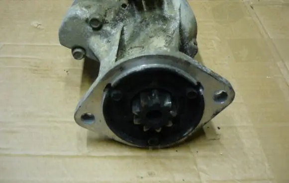 Nissan Patrol Y61 Starter motor
