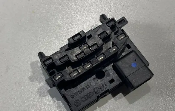 Volkswagen Golf Plus Steering angle sensor 1K0959654