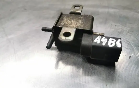 Audi A4 S4 B6 8E 8H Turbo solenoid valve 028906283N