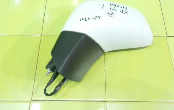 Opel Mokka Front door electric wing mirror 026673 LEWE