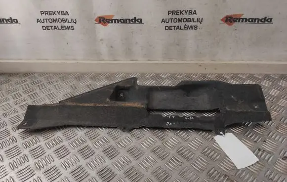 Rear underbody cover/under tray