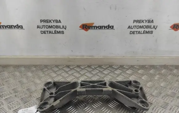 BMW 4 F36 Gran coupe Gearbox mounting bracket 18574710 2231686140202