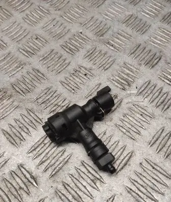 Volkswagen PASSAT B6 Clutch pipe/line 1k0721468a
