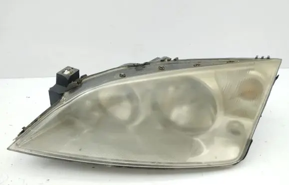 Ford Mondeo Mk III Headlight/headlamp 1S7113006AK