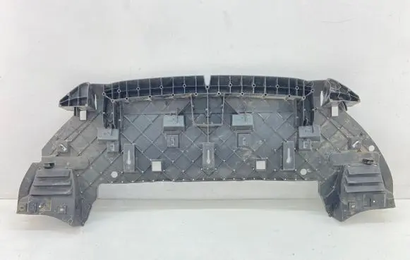 Peugeot 5008 Front bumper skid plate/under tray 9686646580