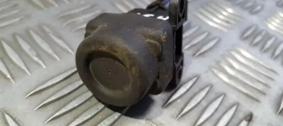 Ford Mondeo Mk III Fuel cut-off switch 1S7T9341AA