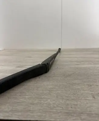 Mitsubishi Grandis Front wiper blade arm