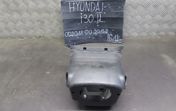 Hyundai i30 Steering wheel column trim