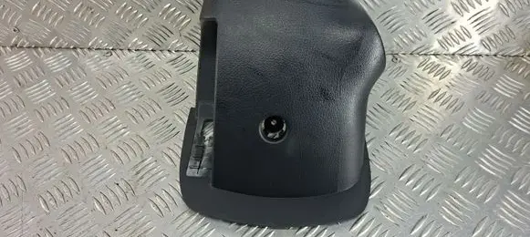 KIA Sorento Steering wheel column trim