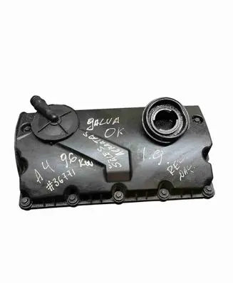 Volkswagen PASSAT B5.5 Rocker cam cover 038103475