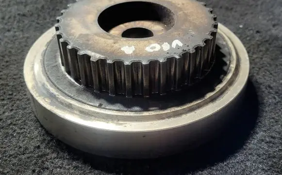 Volvo V70 Fuel pump gear (pulley) 