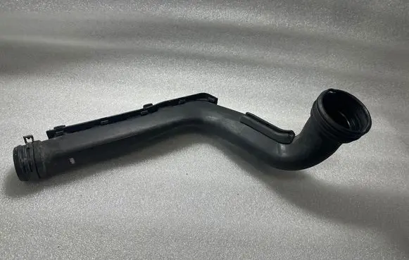 Volkswagen Golf IV Intercooler hose/pipe 1J0145762A