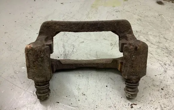 Subaru Forester SH Brake caliper pad carrier rear 