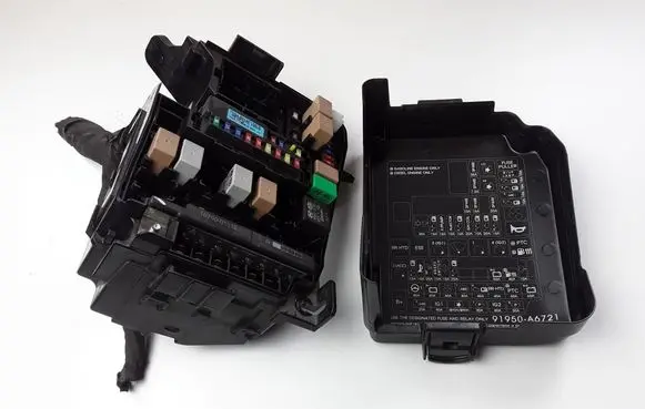 Hyundai i30 Fuse module 91950A6721