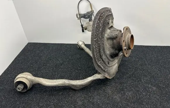 BMW 4 F36 Gran coupe Front wheel hub spindle knuckle 198788 682991 58311