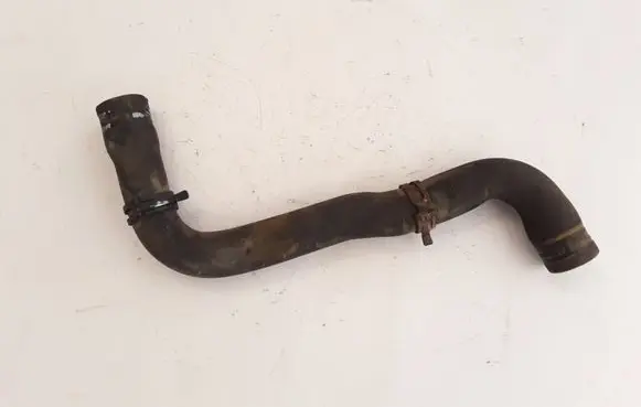 Renault Megane II Engine coolant pipe/hose 8200335740