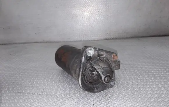 Volvo V70 Starter motor 1005831253