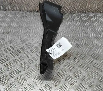 BMW 2 F45 Fender end trim 7300518