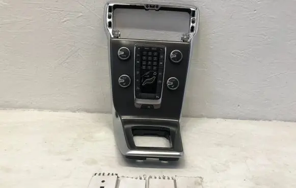 Volvo V40 Climate control unit 08632794