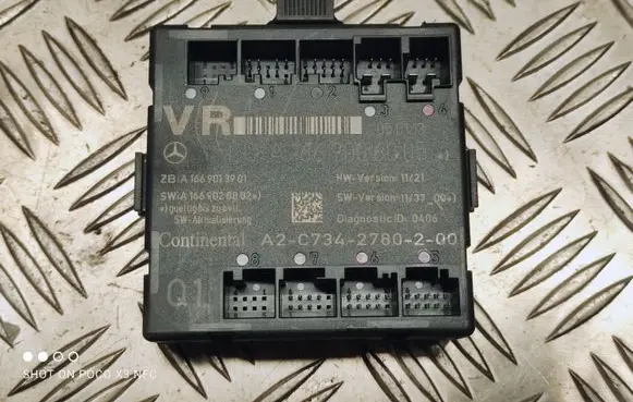 Mercedes-Benz A W176 Door control unit/module A1669006005