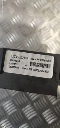 Volvo XC70 Fuse module 08696040