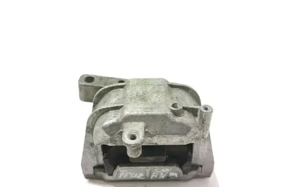 Volkswagen Touran I Engine mount bracket 1K0199262