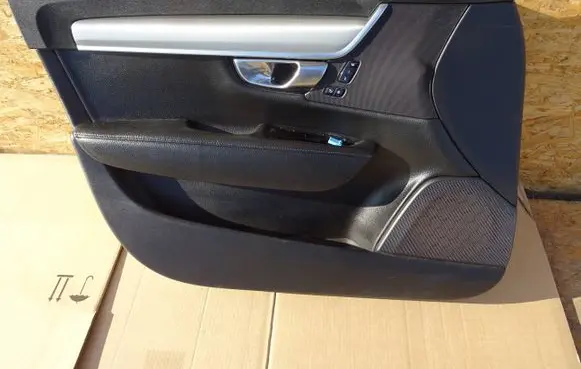 Volvo S90, V90 Trunk/boot side trim panel