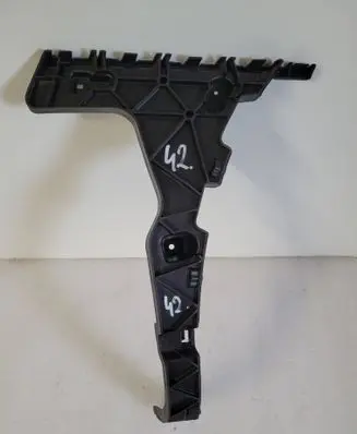 Audi Q5 SQ5 8R Rear bumper mounting bracket 8R0807454B
