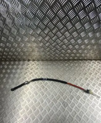 Gear shift cable linkage