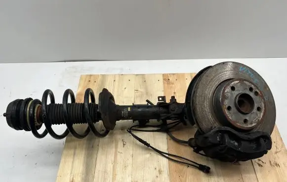 Mercedes-Benz Vito Viano W639 Front wheel hub spindle knuckle