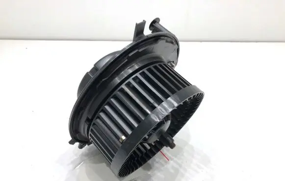 Audi Q3 F3 Heater fan/blower 5Q1819021H