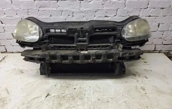 Volkswagen Jetta V Front piece kit 