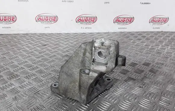 Land Rover Range Rover Sport L494 Engine mounting bracket CPLA6061DB