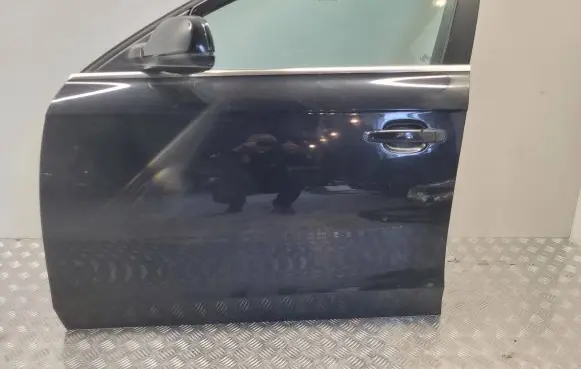 Door (2 Door Coupe)