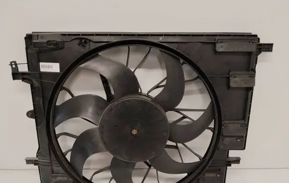 Volvo XC60 Electric radiator cooling fan 31657360