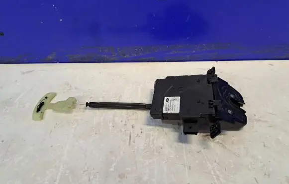 Jaguar XE Tailgate/trunk/boot lock/catch/latch CPLAA442A66AE