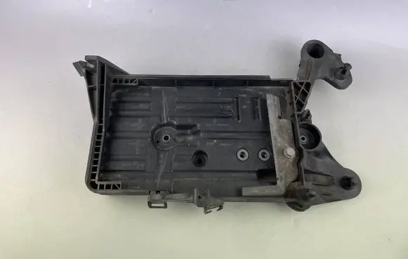 Skoda Superb B8 (3V) Battery tray 5Q0915321J 5Q0915321K