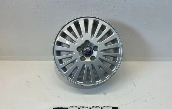 Volvo V50 R16 alloy rim 30647087