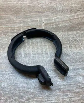 Mercedes-Benz C W203 Muffler pipe connector clamp A2034900641