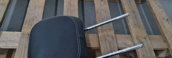 Chrysler Pacifica Front seat headrest 