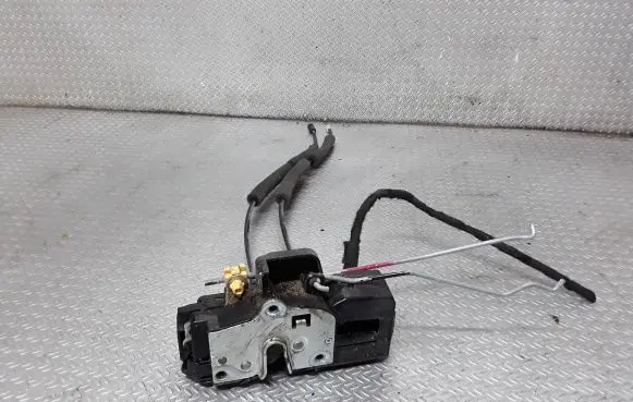 Chevrolet Captiva Front door lock