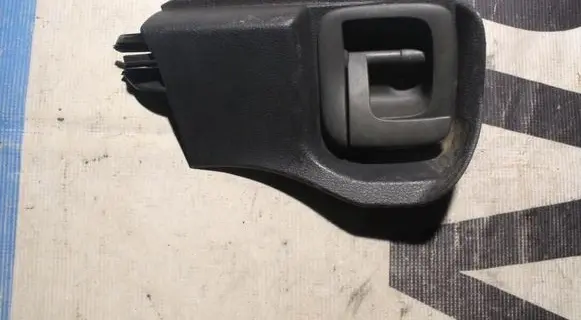 Volvo XC90 Engine bonnet (hood) release handle 30799975